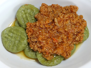 喜界島産長命草(ボタンボウフウ)を新鮮なまま粉末化　新鮮ボタンボウフウ末ニョッキ